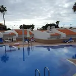 Villa Island Village *