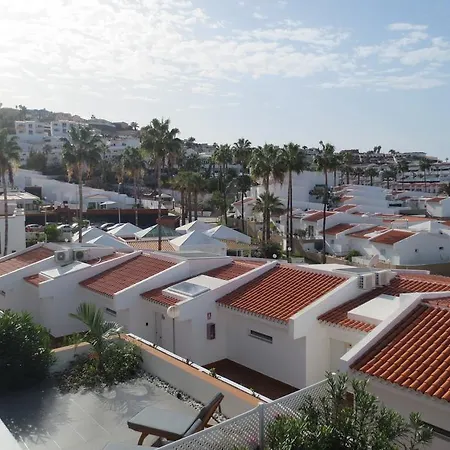 Villa Island Village *