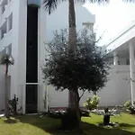 Island Village Vila